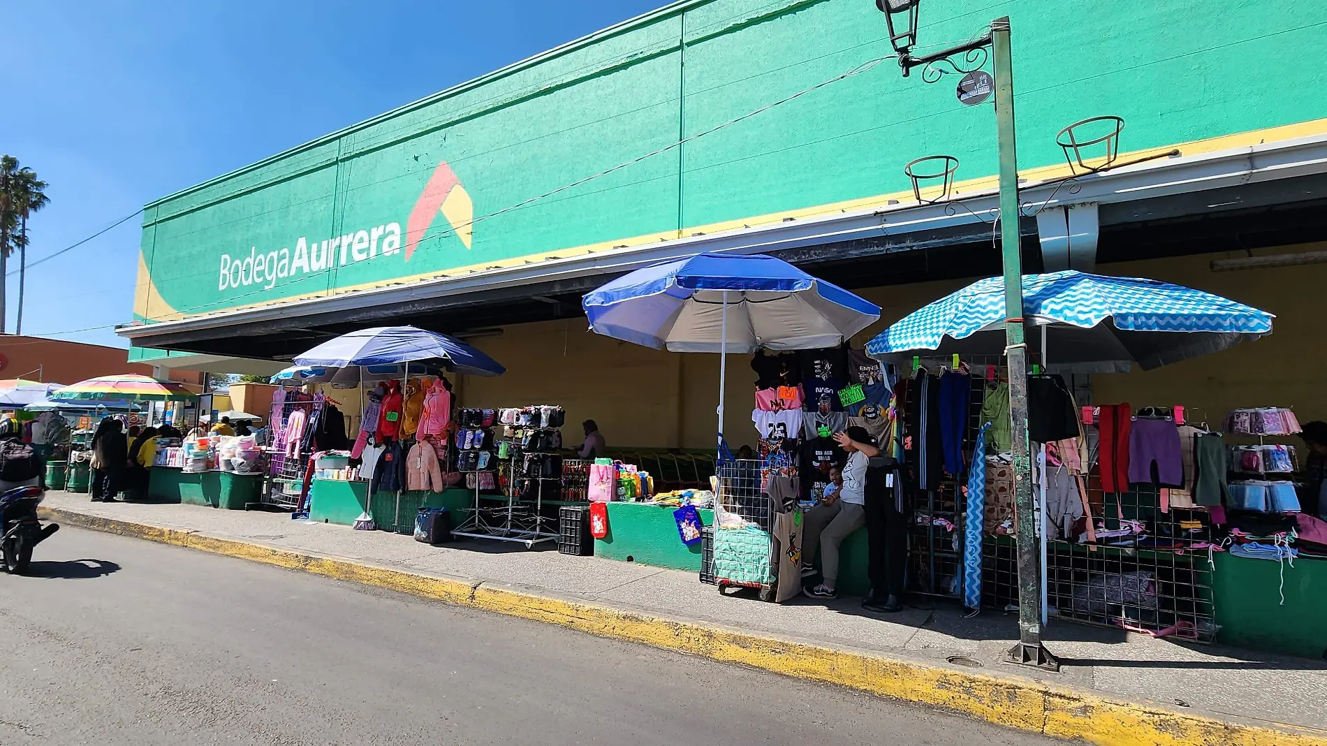 comerciantes informales Aurrera Tlaxcala (3)